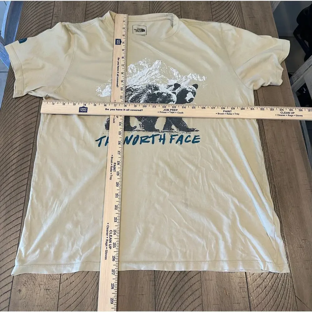 The North Face Graphic T-Shirt Men's Large Yellow Bear Mountain SS Cotton